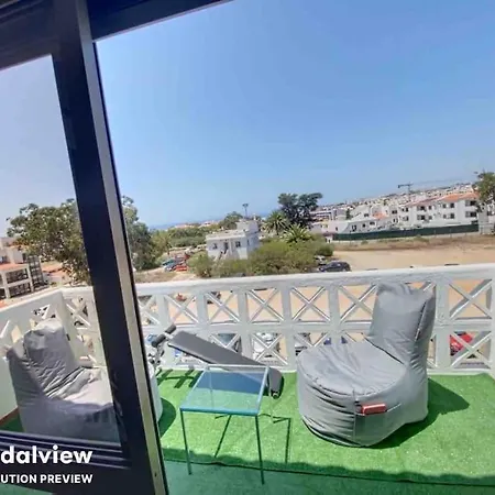 Himalaya Rooftop Sea View *